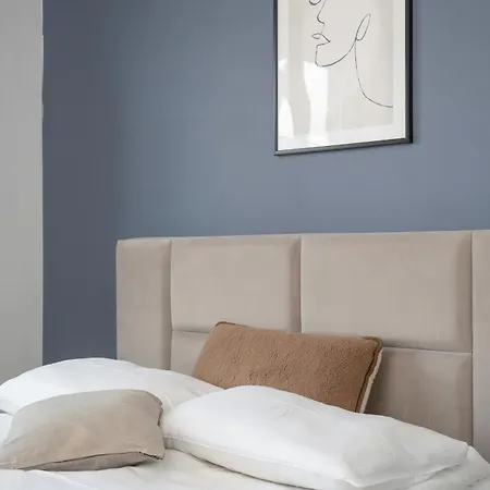 Wyjatkowy Z Parkingiem Dla 6 Osob By Renters Appartement