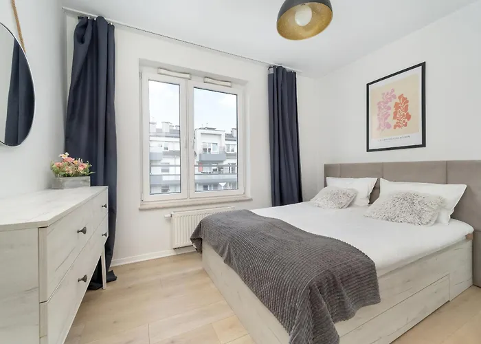 Wyjatkowy Z Parkingiem Dla 6 Osob By Renters * Wroclaw