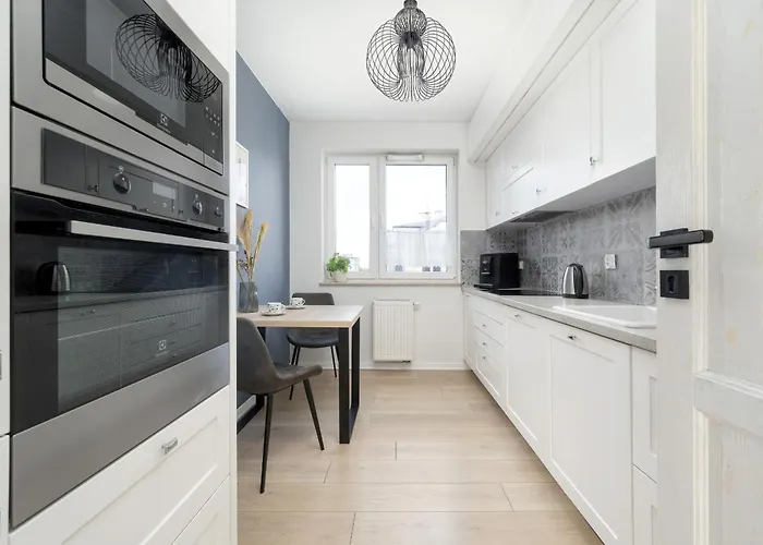 Apartment Wyjatkowy Z Parkingiem Dla 6 Osob By Renters Wroclaw