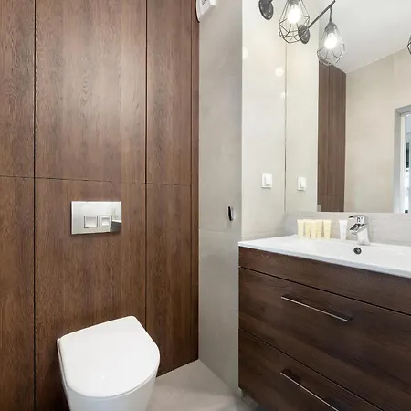 Apartment Wyjatkowy Z Parkingiem Dla 6 Osob By Renters Wroclaw