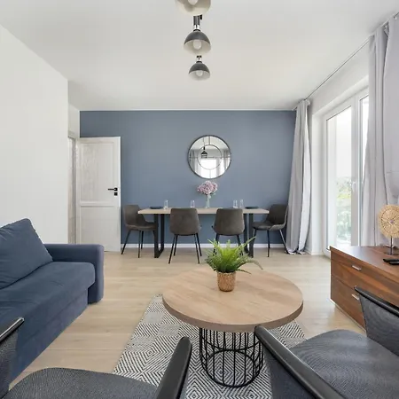 Wyjatkowy Z Parkingiem Dla 6 Osob By Renters * Wroclaw